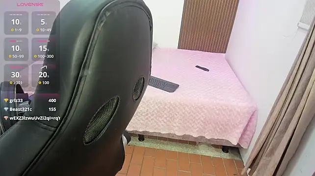 צ'אט XXX בשידור חי של mila_quin