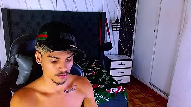 Angel_foxc13 现场XXX聊天