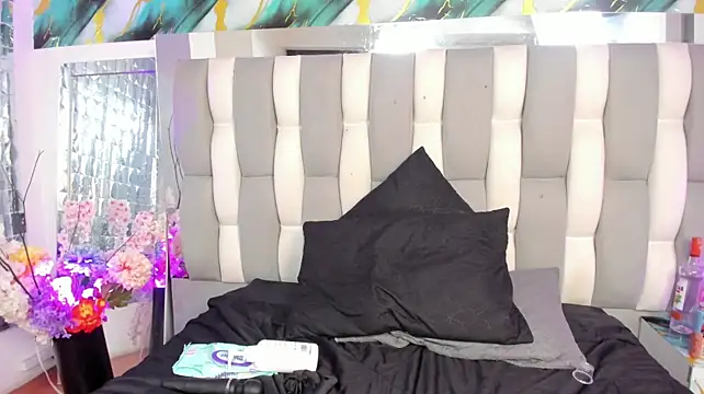 Chat XXX en directo de IsaDiiaz