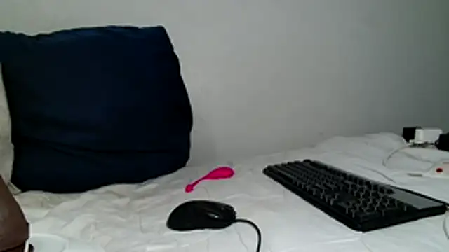 KinkyJXxX's Live XXX Chat
