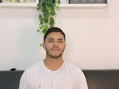 Chat +18 de TylerWest_ ao vivo