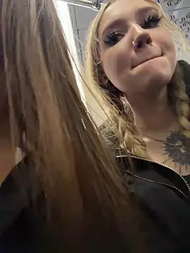 Coconut_milk's Live XXX Chat