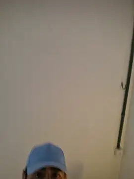 moreno18rn's Live XXX Chat