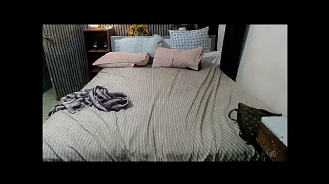 xAsianTOPModelx's Live XXX Chat