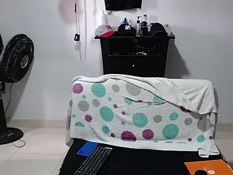 Živý XXX chat Zac_Efront