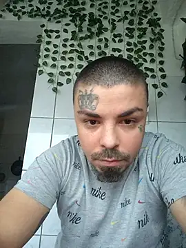 Chatroom XXX en direct de Berti3128
