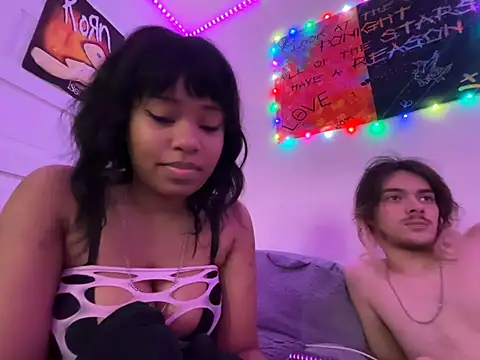 XXX chat uživo modela venusfairys