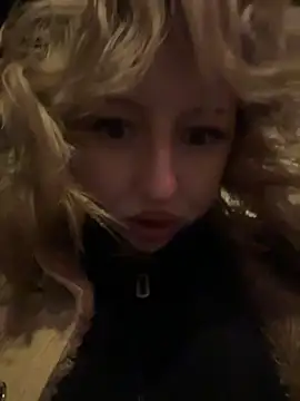 RonnieKiss 即時 XXX 聊天