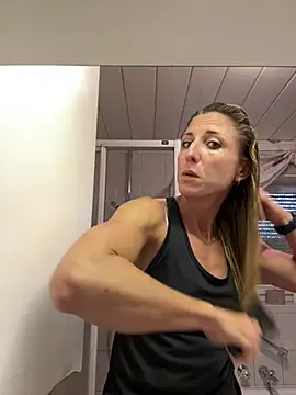 VivienneBlac élő XXX-chatje