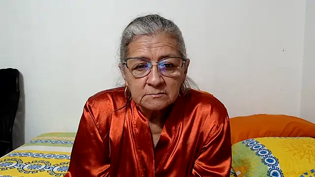 candy_mature_ élő XXX-chatje