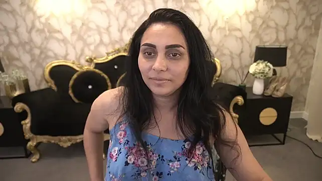 KarinaHaYess Chat XXX in diretta