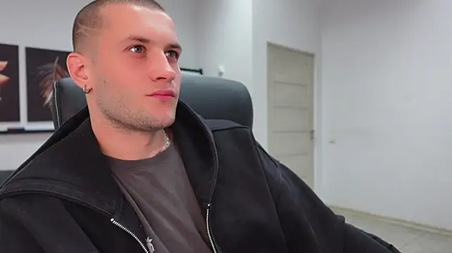 Igor_Wilde Adlı Modelin Web Kamerası Şovu