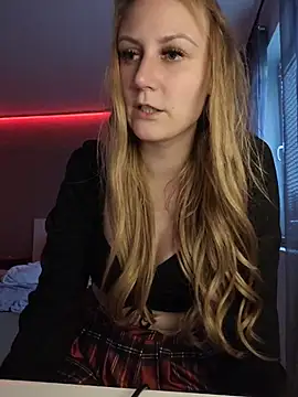 แชท XXX สดของ SweetGermanGoddess