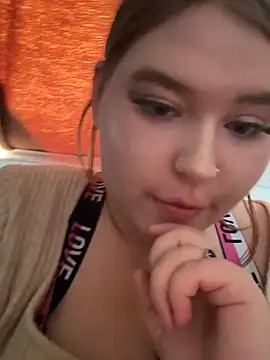 sassi_babe élő XXX-chatje