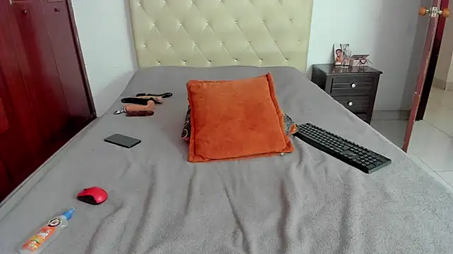 Chatroom XXX en direct de LUISSA_