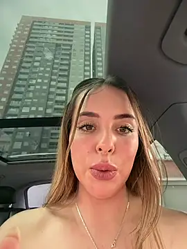 XXX chat uživo modela Alirawrz