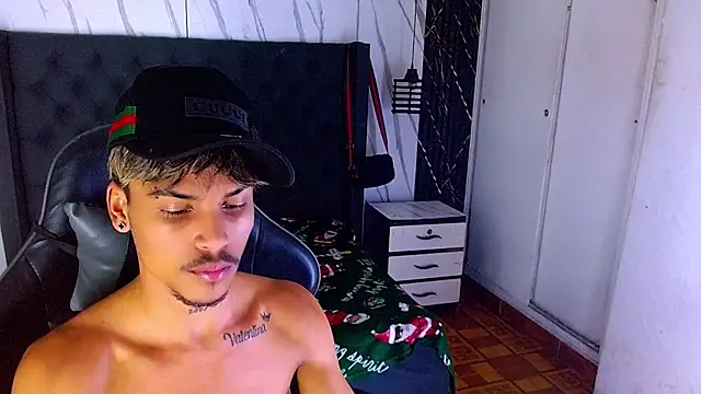 Онлайн чат XXX Angel_foxc13