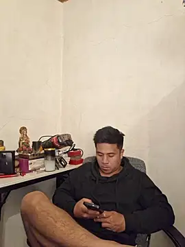 Chat +18 de Felix_Asher ao vivo