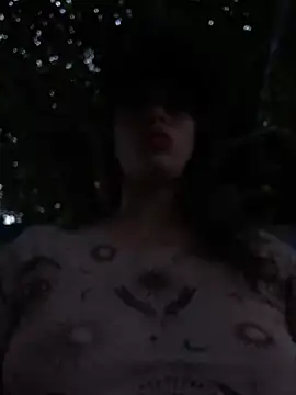 roxyrougee – Naživo XXX chat