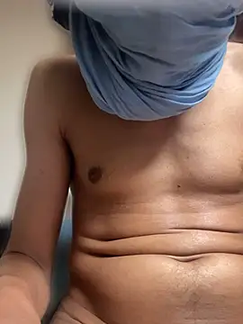 Czat XXX na żywo – French_Arabic_boy