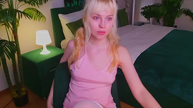 แชท XXX สดของ HannahHolliss