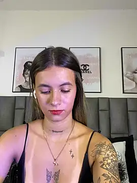 Chatroom XXX en direct de JuliaColemann