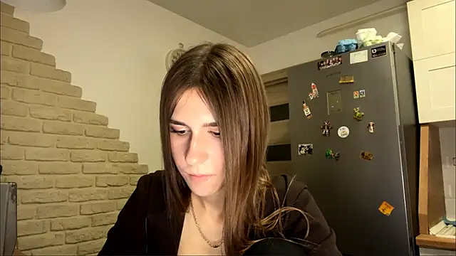 ZaraGuyette élő XXX-chatje