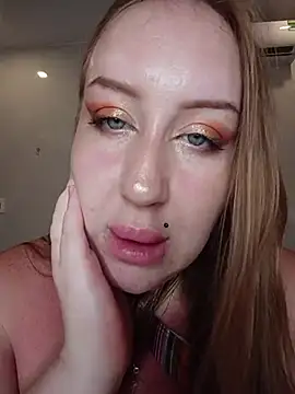 ElonaFox Chat XXX in diretta