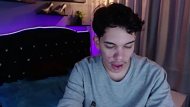 haku_nayro Chat XXX in diretta