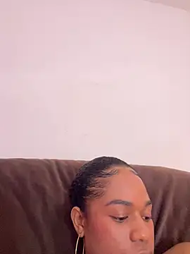 Cristal_Deep_ass Adlı Modelin Canlı XXX Sohbeti