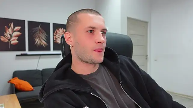Онлайн чат XXX Igor_Wilde