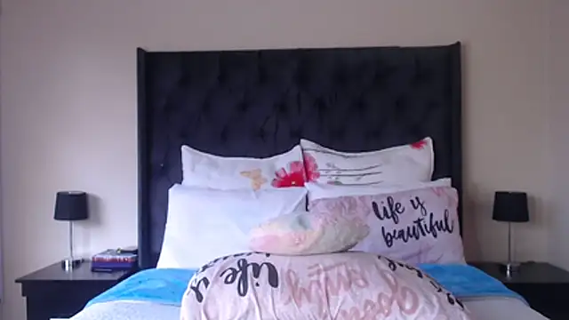 Sexynaughty_Girl – Live XXX-chat