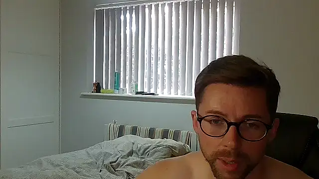 kkezzy 现场XXX聊天