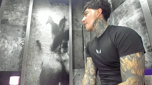 Gury_tattoo 现场XXX聊天