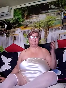 Chat +18 de QueenPammy1 ao vivo