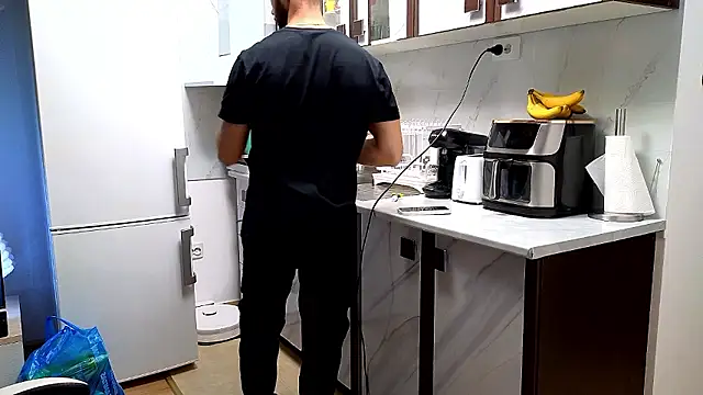 צ'אט XXX בשידור חי של RyanStorm_