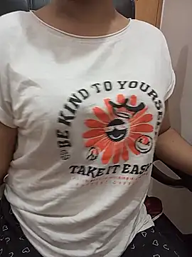 Tanha18 – Live XXX-chat
