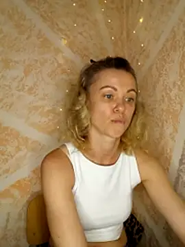 MargaritkaX élő XXX-chatje