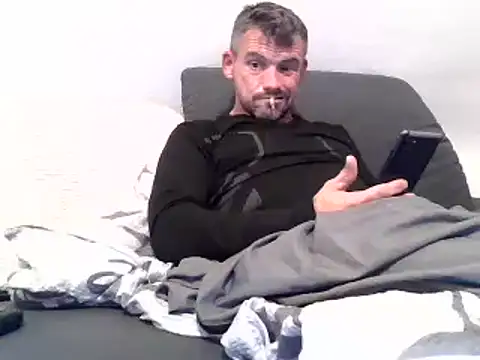 Chatroom XXX en direct de Cambitchboy