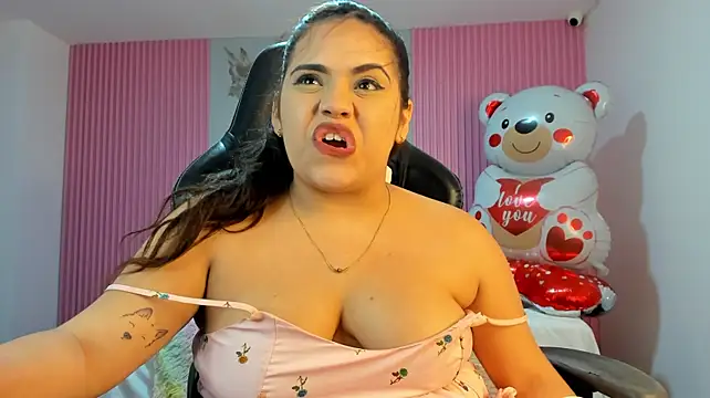 Chatroom XXX en direct de samy_19_