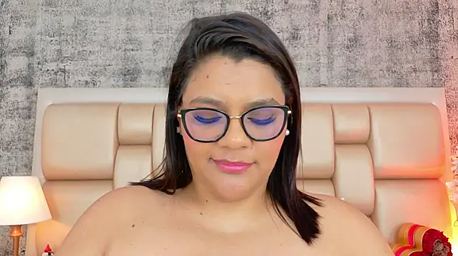SelennaCooper Chat XXX in diretta