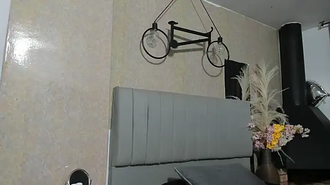 Chat +18 de Vicky_Angeel ao vivo