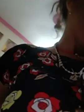 Chat +18 de Sexy-Suhani2 ao vivo