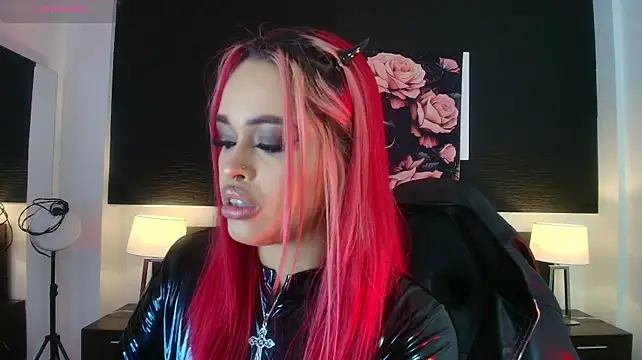 EvaaFoxxy1's Live XXX Chat