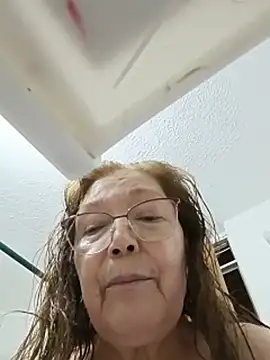 Chat +18 de Vicky_Rosse ao vivo
