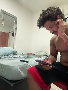 bigdick211292 élő XXX-chatje