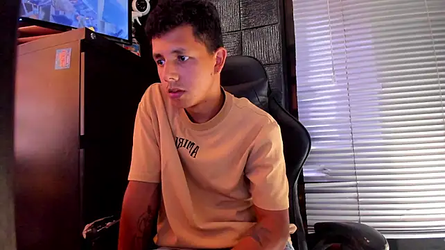 Chat XXX ao vivo de g_lincoln