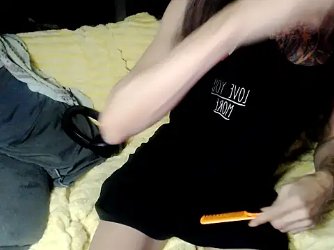 Chatroom XXX en direct de Trish_CurveCock
