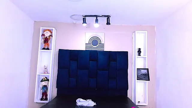 XXX chat uživo modela GoldenBoy_23