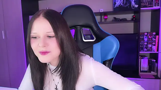 jasminevine élő XXX-chatje